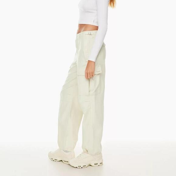 Aritzia Pants - Aritzia TNA Supply Cargo Pant GD Dove White